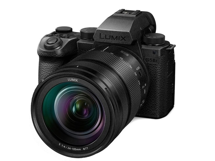 Panasonic Lumix DC-S5 Mark II X + 24-105mm f/4