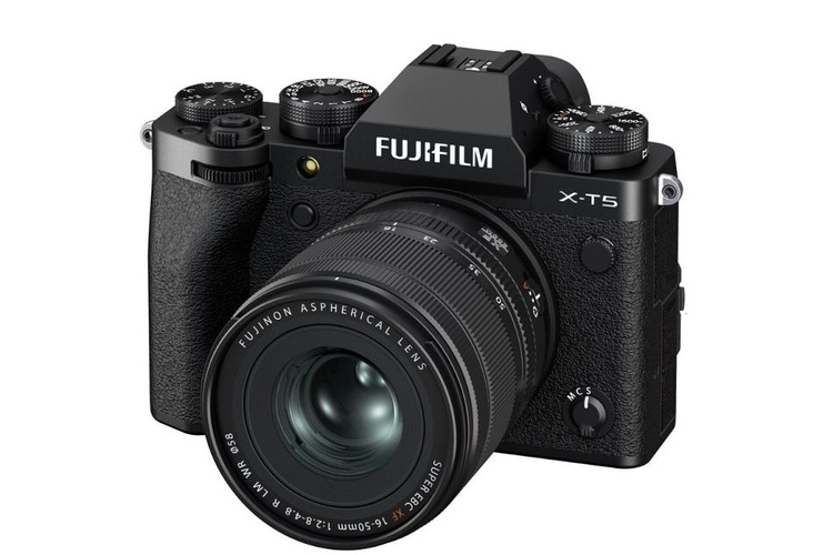 Fujifilm X-T5 + XF 16-50mm f/2.8-4.8 R LM WR - černý