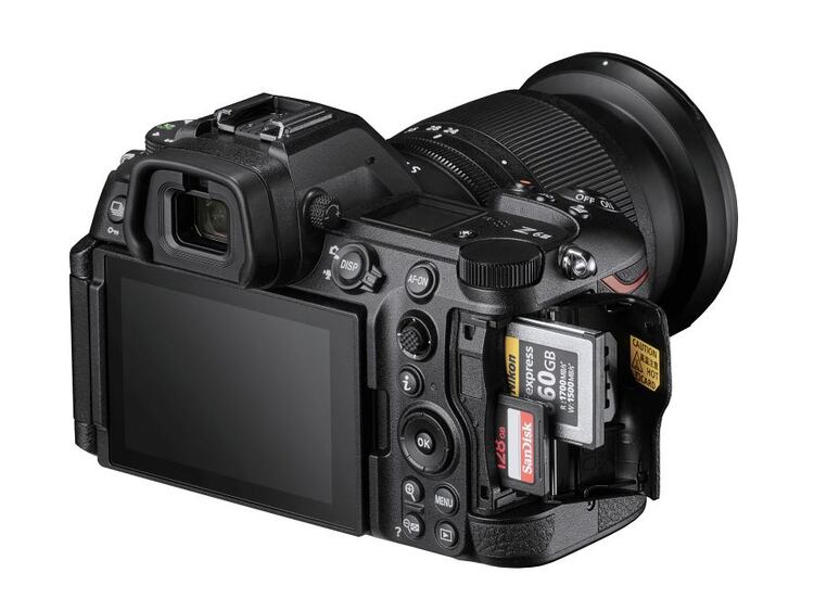 Nikon Z6 III + Z 24-70mm f/4 S