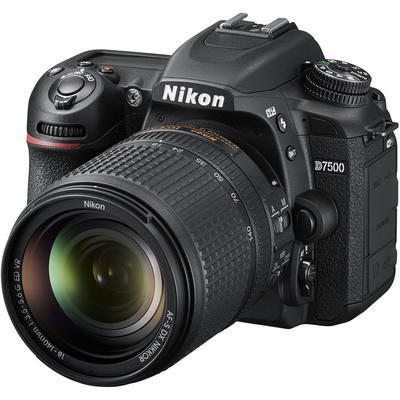 Nikon D7500 + 18-140mm AF-S DX VR