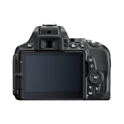 Nikon D5600 + 18-140mm AF-S DX VR