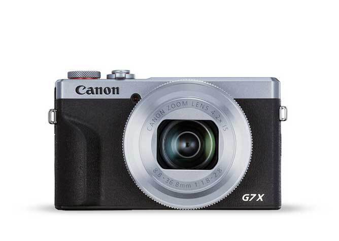 Kompaktní fotoaparáty