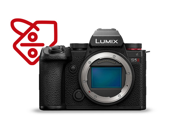 Bezzrcadlový fotoaparát Lumix S5II s ikonou procent vlevo v červené barvě Bezzrcadlový fotoaparát Lumix S5II s ikonou procent vlevo v červené barvě
